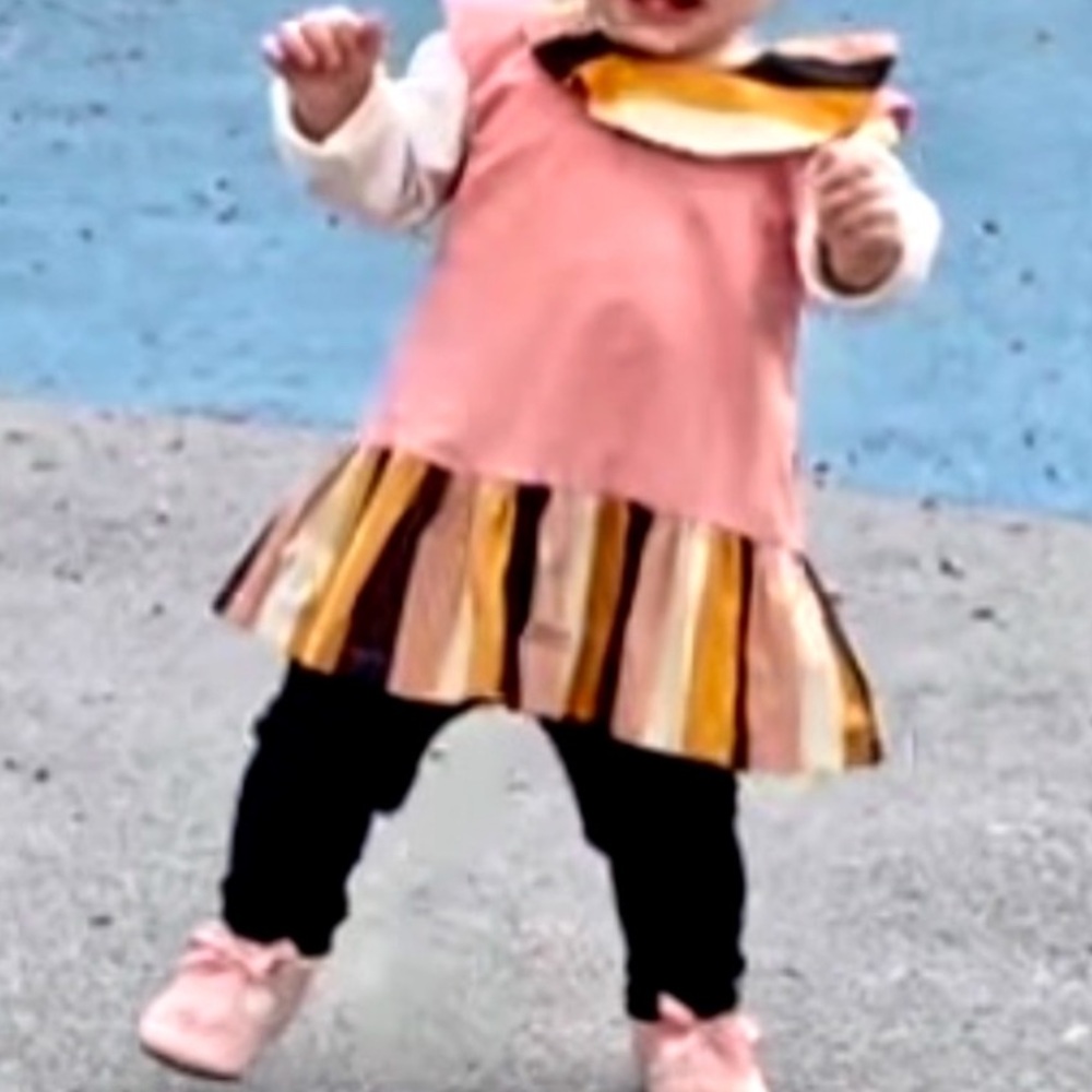 🌸Girls Sz 9 mos  Motoreta PINK & MULTICOLOR STRIPE BABY DRESS
